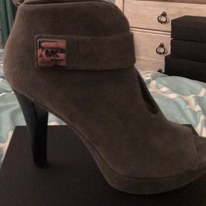 Michael Kors grey suede bootie - Size 10